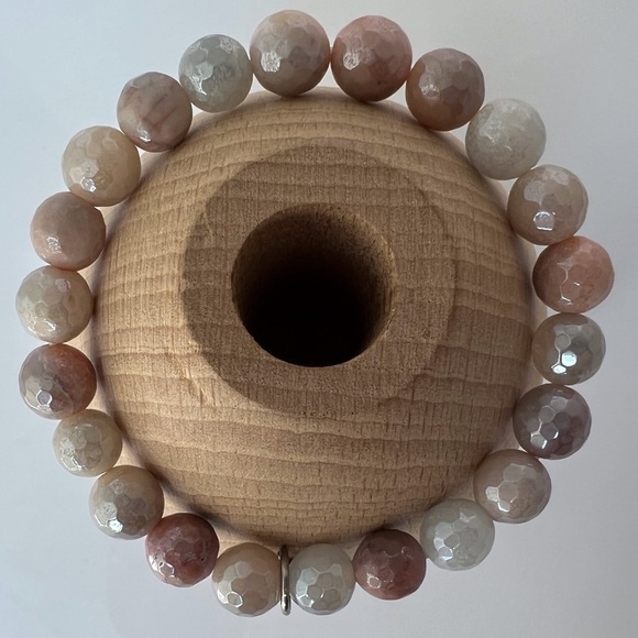 MYSTIC peach aventurine stretch bracelet - Picture 5 of 14